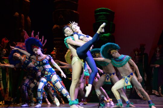 Chanteur de Mexico Ballet