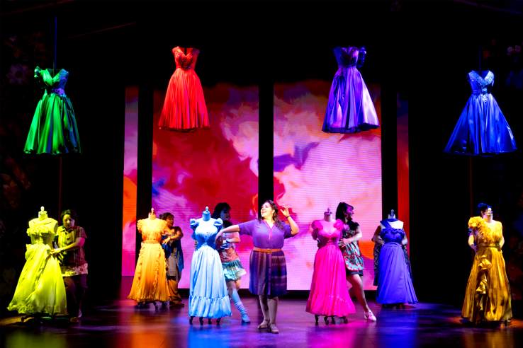 Real Women Have Curves, Broadway 3 2b Florencia Cuenca and Company photo by Julieta Cervantes
